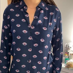 Aritzia Sunday best blue button up